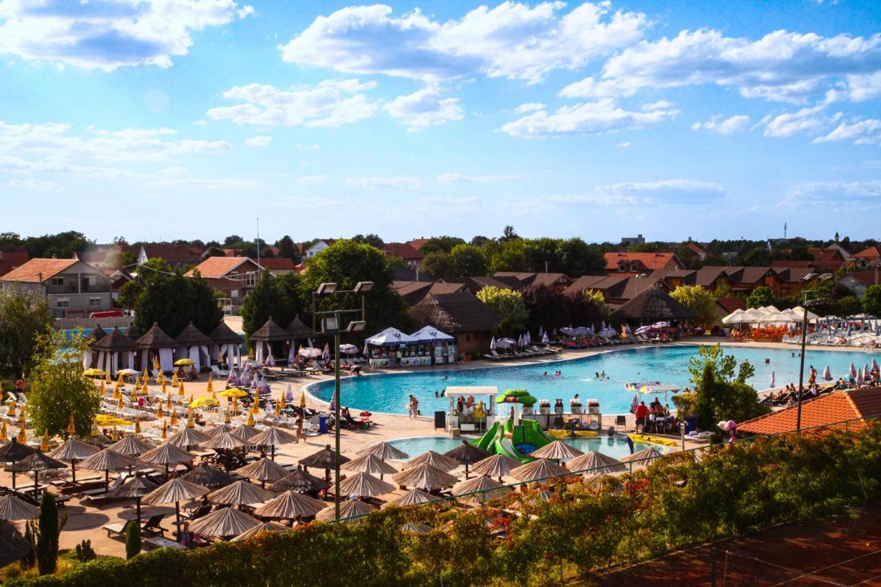 S Club Resort Hotel Aqua Park And Spa Belgrado Exterior foto