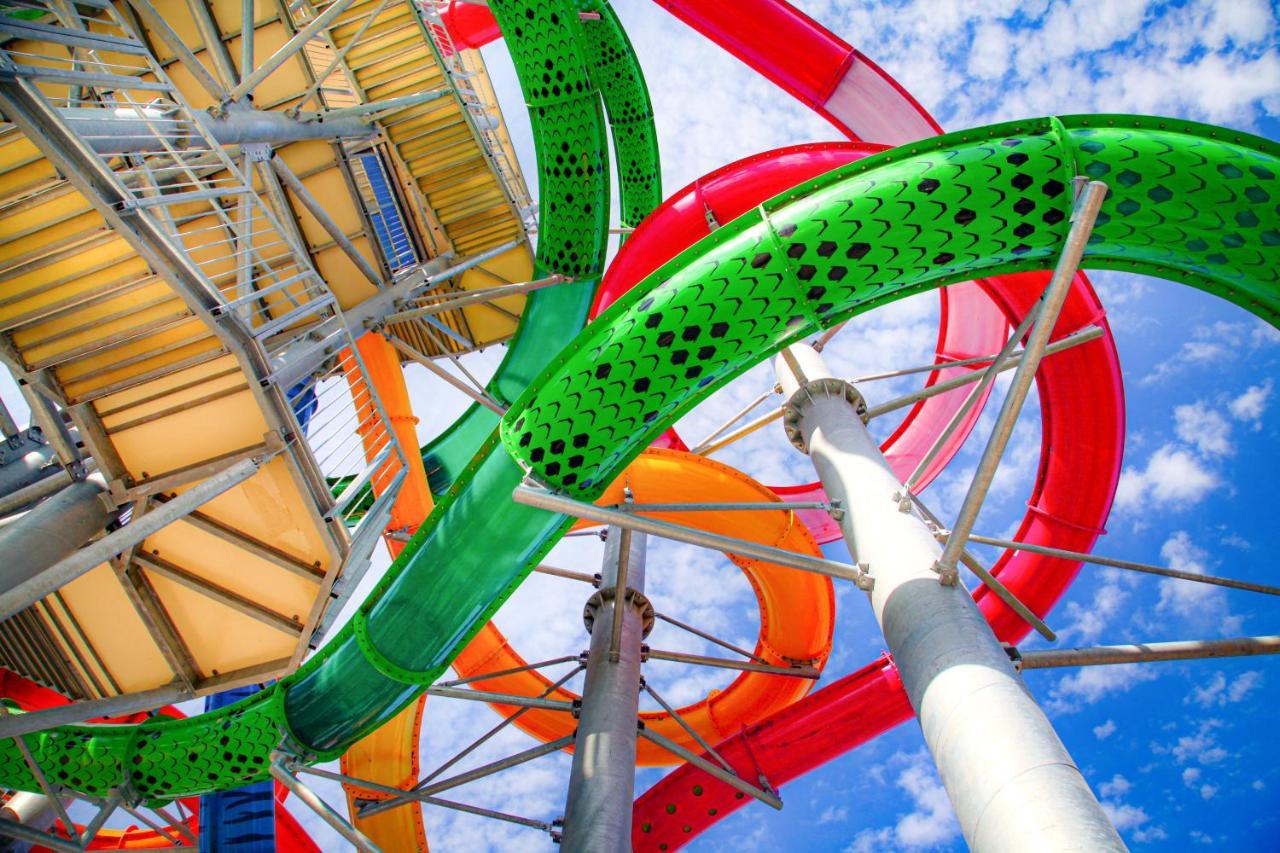 S Club Resort Hotel Aqua Park And Spa Belgrado Exterior foto