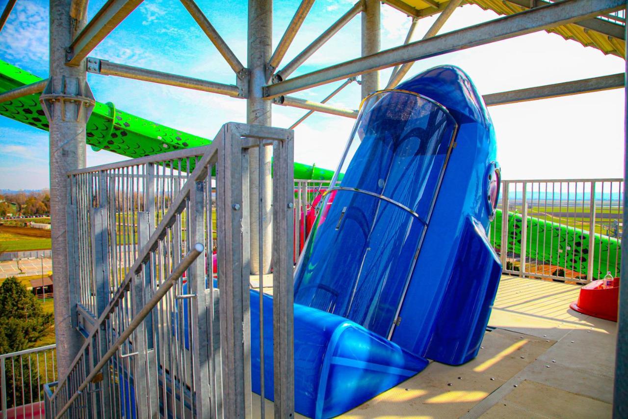 S Club Resort Hotel Aqua Park And Spa Belgrado Exterior foto