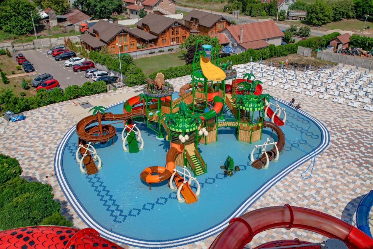 S Club Resort Hotel Aqua Park And Spa Belgrado Exterior foto